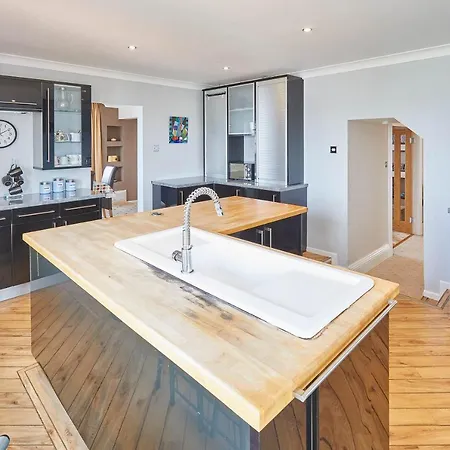 Host & Stay - Sea View 44 Уитби Экстерьер фото